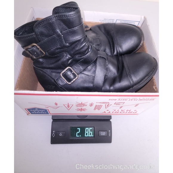 UGG Finney Black Leather Buckle Zipper Moto Biker Boots womens Size 8 - Picture 9 of 10